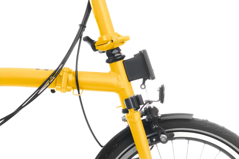 Brompton C Line Explore Mid Folding Bike 2023 in Bumblebee Yellow New Season Colour-5